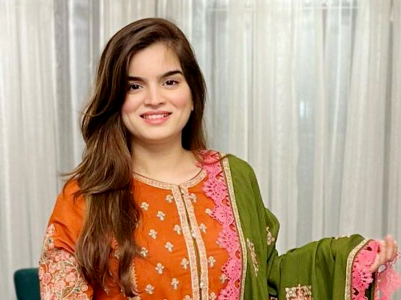 Syeda Aliza Sultan’s first modeling venture gets public appreciation