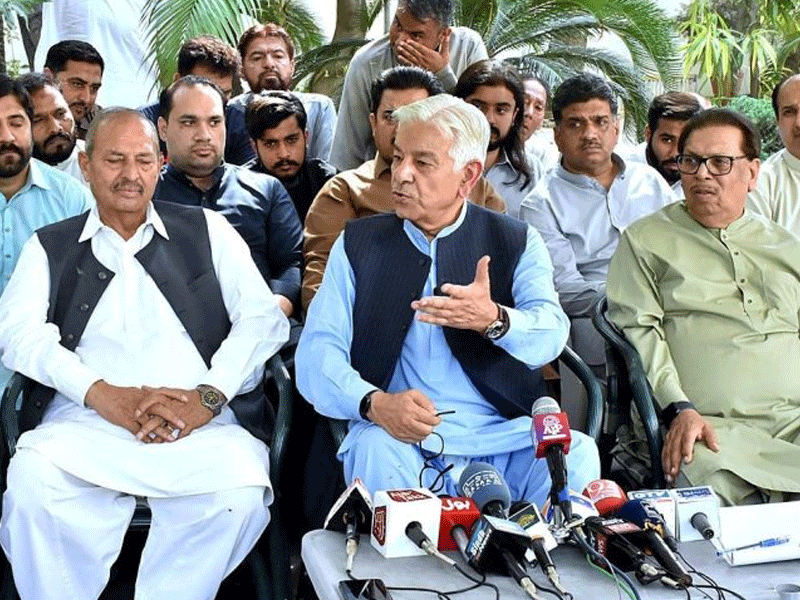 PTI govt stopped work on CPEC projects: Kh Asif