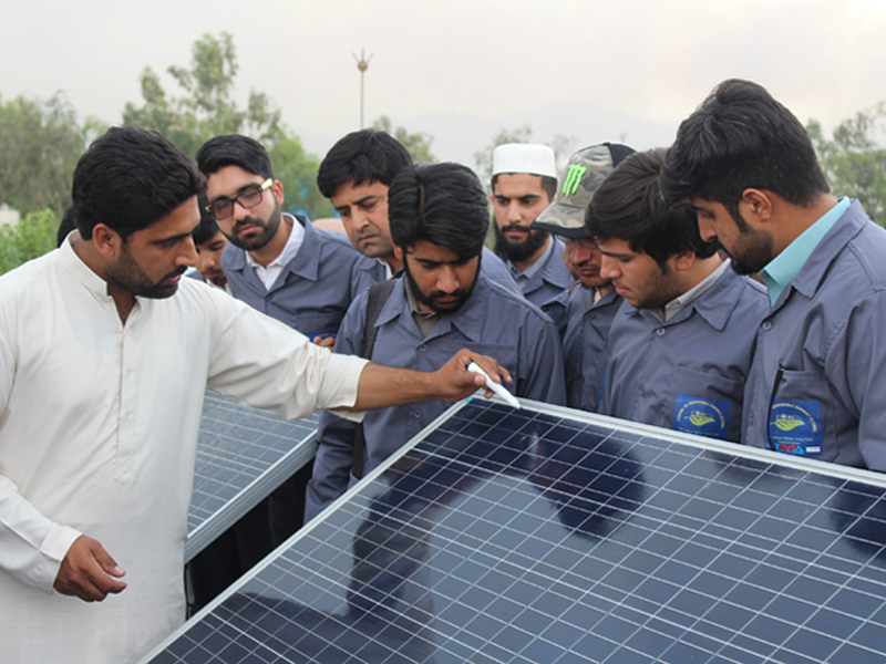 Govt actively promoting development of renewable energy projects Govt actively promoting development of renewable energy projects