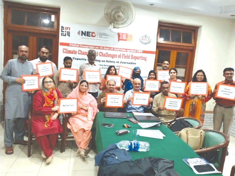 Freelance journalists trained on safety in field reporting Freelance journalists trained on safety in field reporting