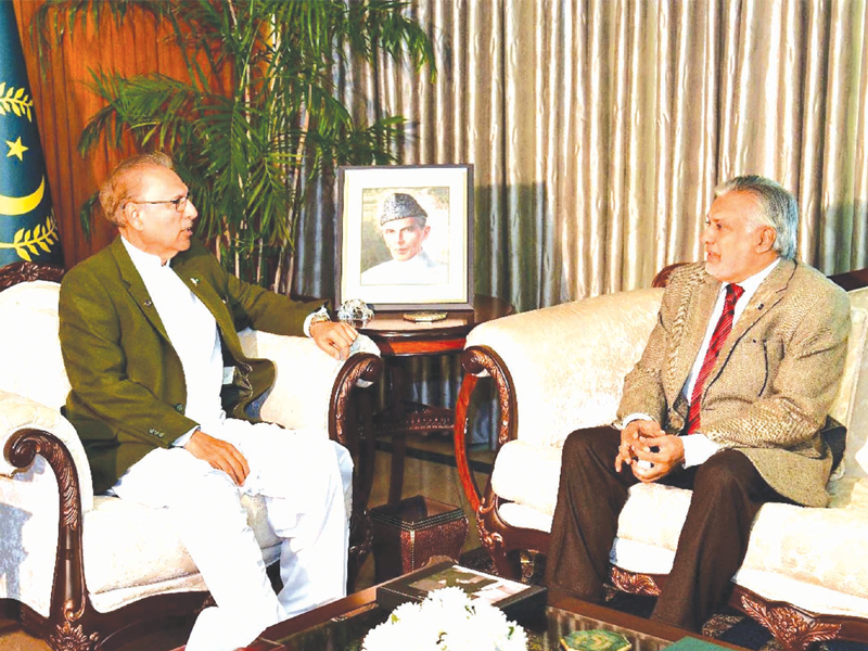 Dar briefs President Dr Alvi on overall economic situation Dar briefs President Dr Alvi on overall economic situation