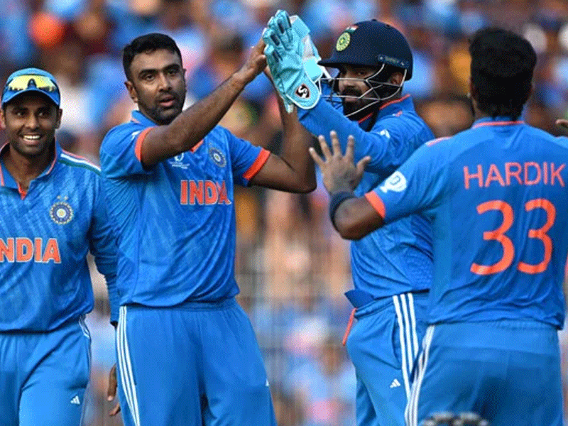 India thrashes Australia by 6 wickets