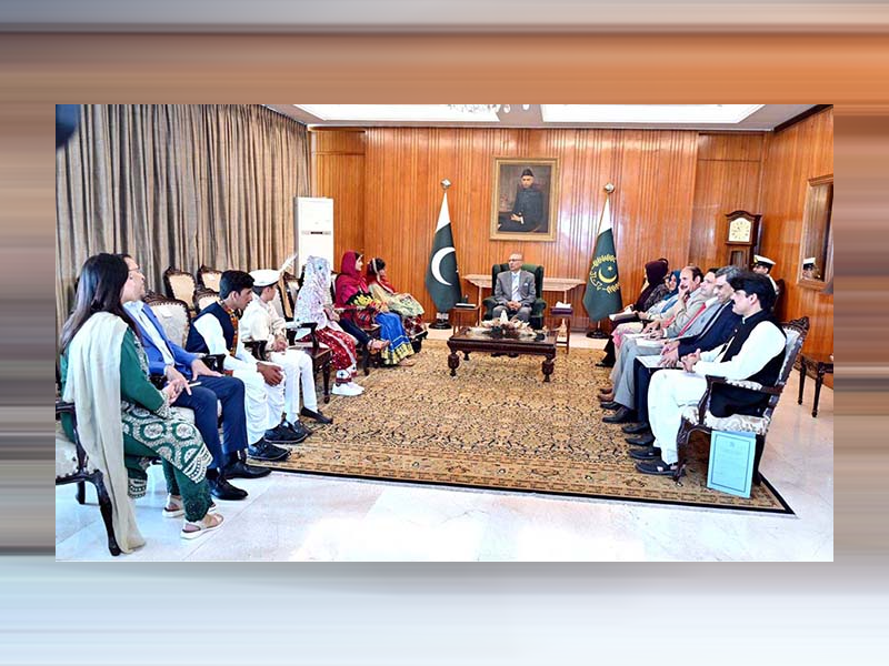UNICEF nominated children's delegation meets Dr. Arif Alvi UNICEF nominated children's delegation meets Dr. Arif Alvi