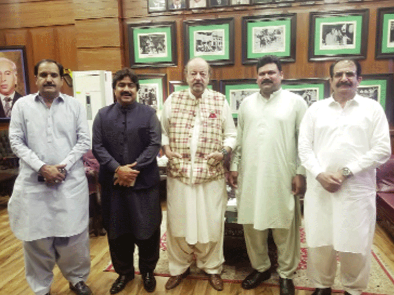 PPP leaders discuss socio-political matters with Speaker SA Durrani