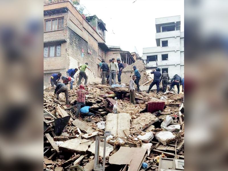 5.9 magnitude quake rattles China’s northwest, at least 700 killed, over 700 injured