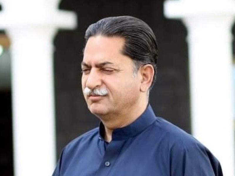 Imran Khan should tell who is ‘XY’: Mian Javed Latif