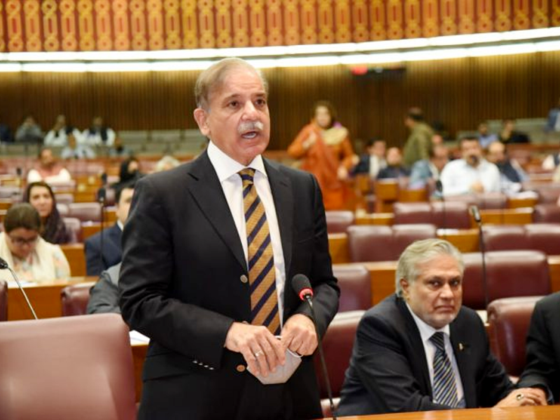 Gas load shedding amid Sehr-Iftar to end soon, PM assures lawmakers Gas load shedding amid Sehr-Iftar to end soon, PM assures lawmakers
