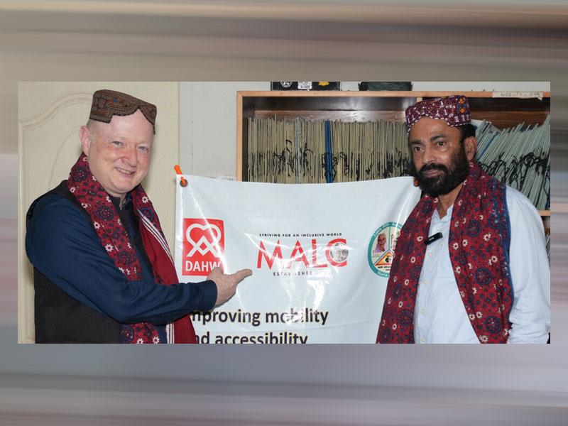 German CG visits flood-hit areas of Sindh German CG visits flood-hit areas of Sindh