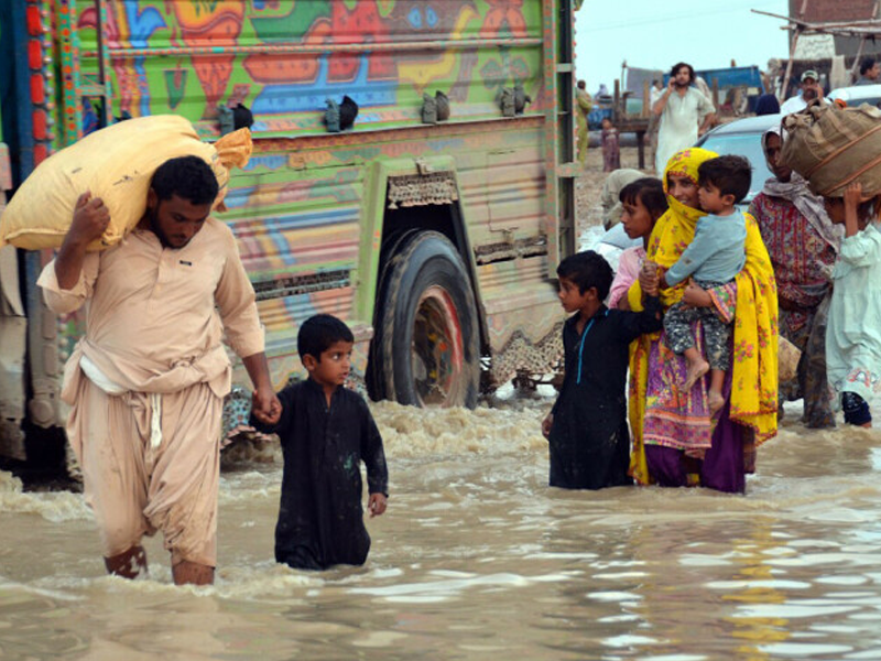 President visits Nowshera to oversee flood relief activities President visits Nowshera to oversee flood relief activities
